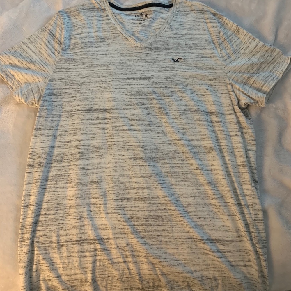 Men’s Hollister Tee